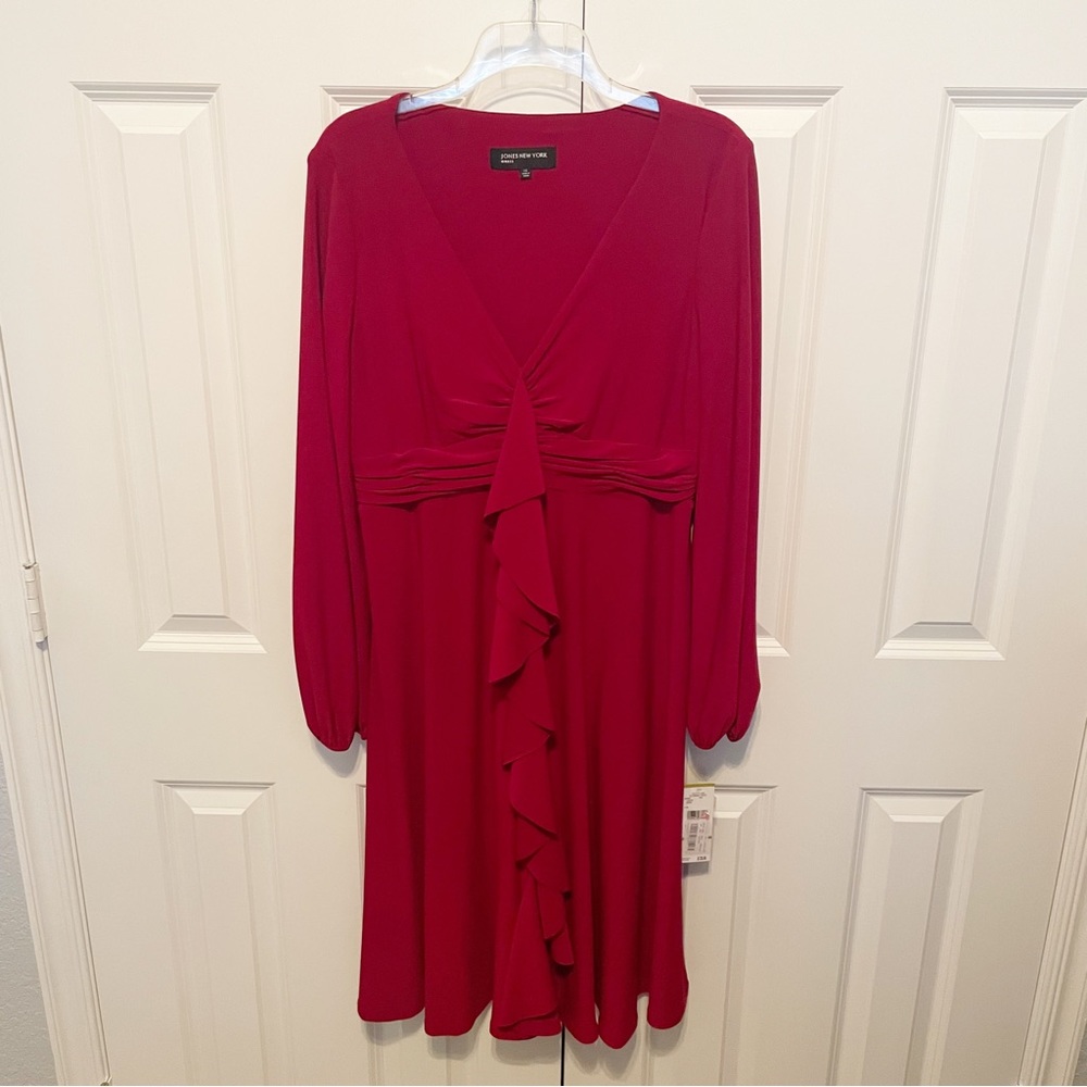 Jones New York. Red Dress. Size 14 NWT
